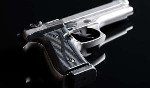 Tribunal Supremo permite que se mantenga prohibición de ciertas armas de fuego en Illinois