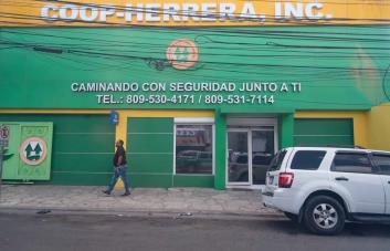 Asociados a Coop-Herrera denuncian incumplimiento de contrato para retirar ahorros