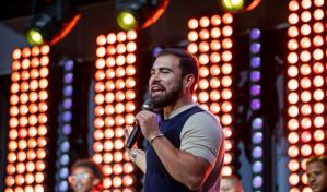 Pausa, el show motivacional y de ilusionismo del boricua Johnmichael Colón en el Comedy Club