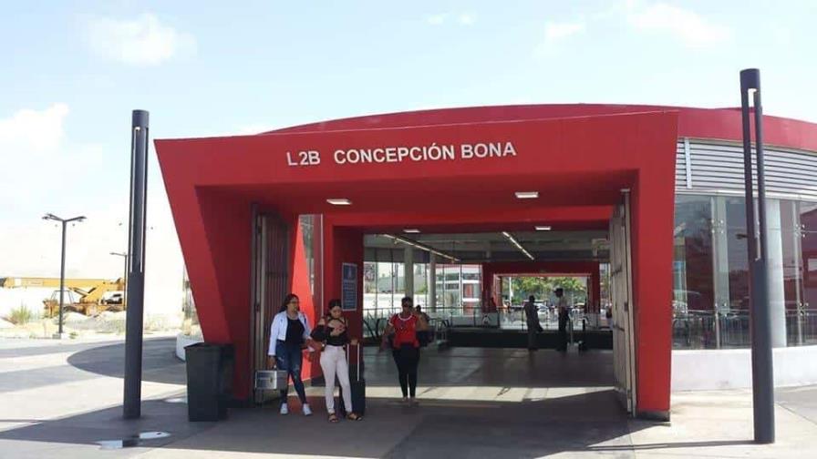 Estación Trina de Moya del Metro afectada por inundación