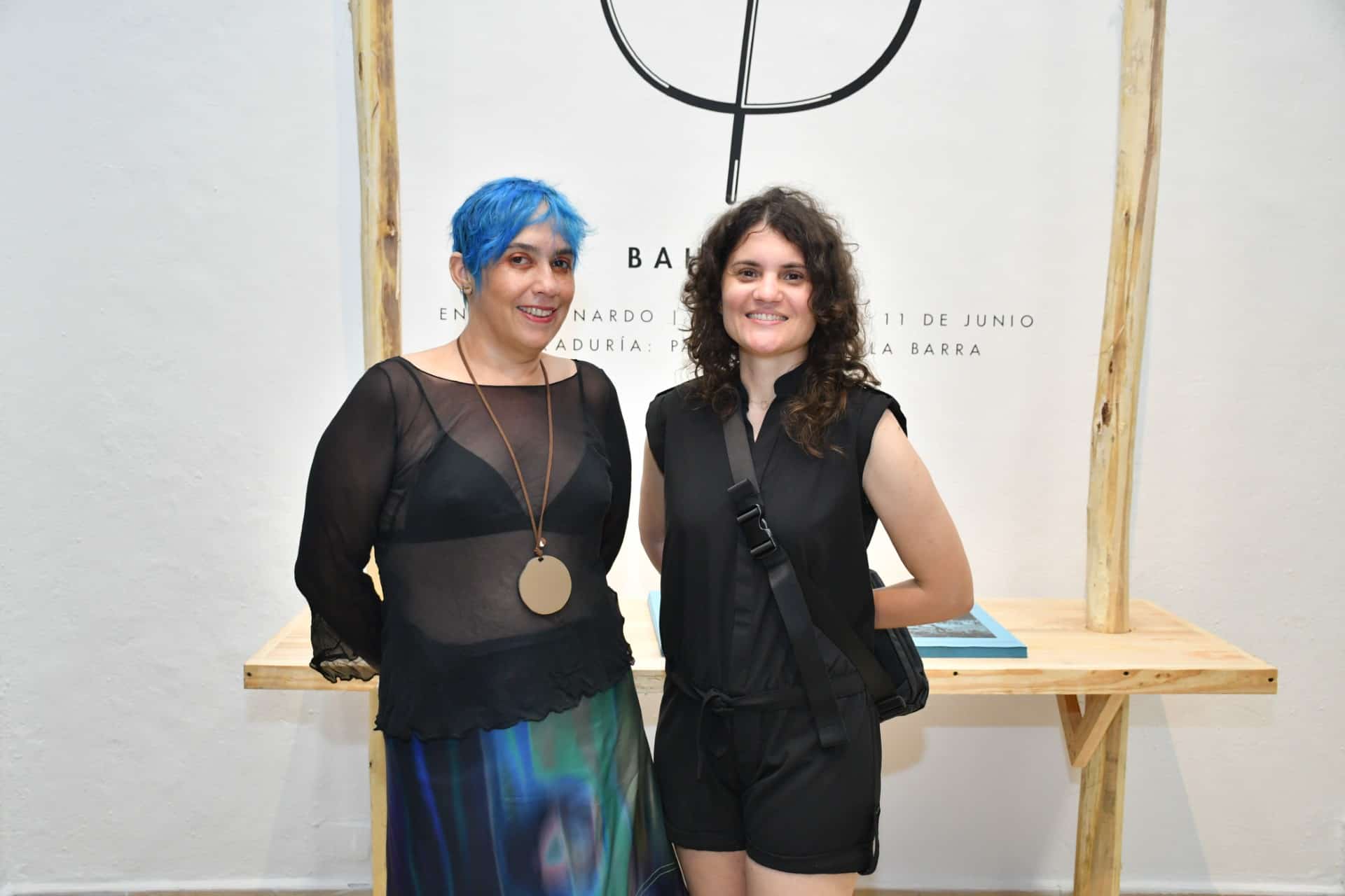 Monica de Moya y shaney Pen~a.