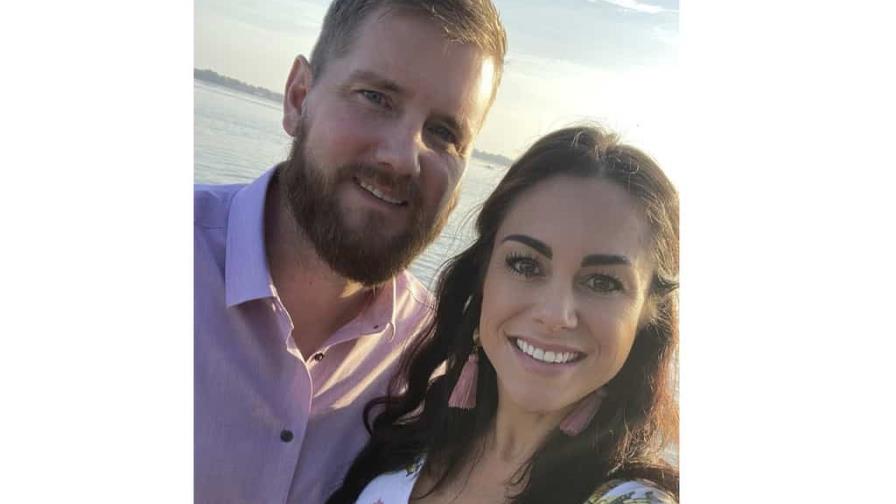 Hombre demanda a conductora que mató a su esposa el día de su boda