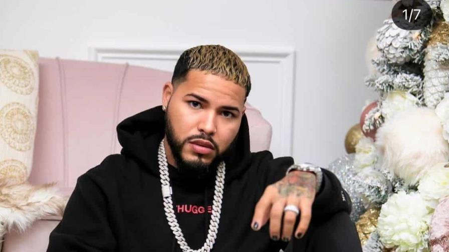 Engel Montaz, un cantante urbano que se une a la tendencia de los corridos mexicanos