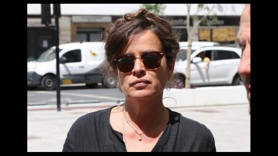 Jade Jagger, la hija del cantante Mick Jagger condenada a pagar 800 euros por agredir a una policía en Ibiza Jade Jagger, la hija del cantante Mick Jagger condenada a pagar 800 euros por agredir a una policía en Ibiza