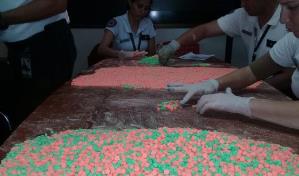 Detienen a una dominicana con cerca de 12,000 pastillas de éxtasis en aeropuerto de Paraguay