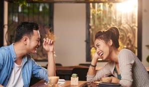 ¿Qué decir en una cita? Consejos para mantener la conversación interesante
