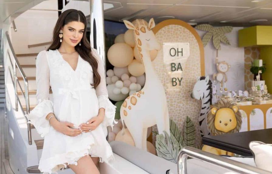 Nadia Ferreira celebra por todo lo alto su baby shower en Miami