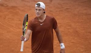 Rune avanza a otra final de arcilla; vence a Ruud en la semifinal de Italia
