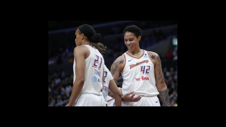 Un día para la alegría: Griner disputa su primer partido en WNBA tras detención