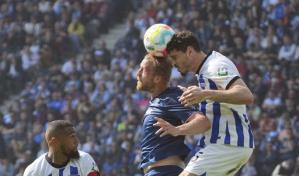 Hertha Berlín desciende tras empatar con Bochum