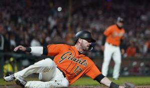 Gigantes remontan ante Alcántara, superan a Marlins