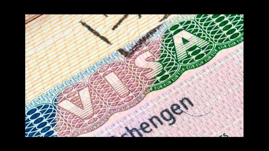 Diplomáticos de República Dominicana y España tratan tema excepción de visa Schengen