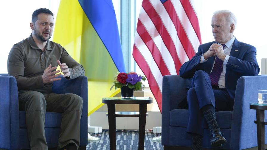 Biden y Zelenski hablan por teléfono sobre la sublevación en Rusia del líder de Wagner