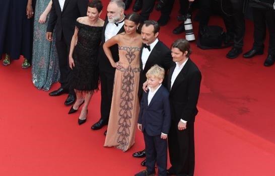 Alicia Vikander, Jude Law y Fassbender ponen el glamour en la alfombra roja de Cannes