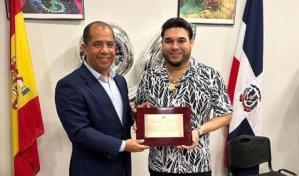 El Chaval de la Bachata es reconocido en Barcelona