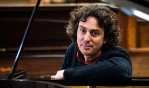 Armonía reciclada: un músico escocés rescata pianos desechados y les da una segunda vida