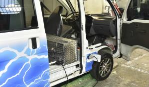 Carlos Ros, Luis Ros y Carlos Nieto: “Falta conocer más de los vehículos eléctricos para asegurarlos” 