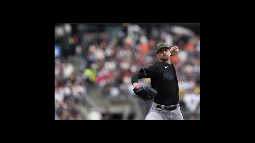 Marlins superan a Gigantes, con carrera sucia Marlins superan a Gigantes, con carrera sucia