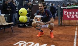 Medvedev vence a Rune y conquista su primer torneo de arcilla en el Abierto de Italia