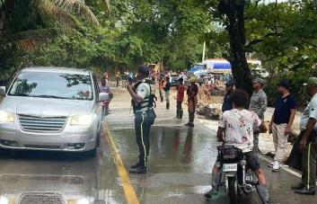 Crecida del río Yásica impidió el paso desde Sosúa hacia Montellano en Puerto Plata