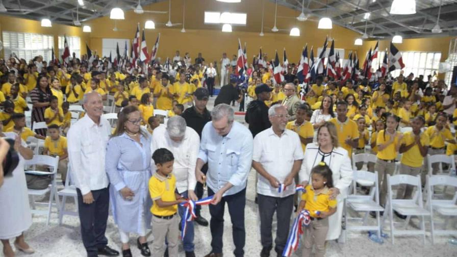 Abinader: Entregaremos más de 40 centros educativos nuevos antes de septiembre Abinader: Entregaremos más de 40 centros educativos nuevos antes de septiembre