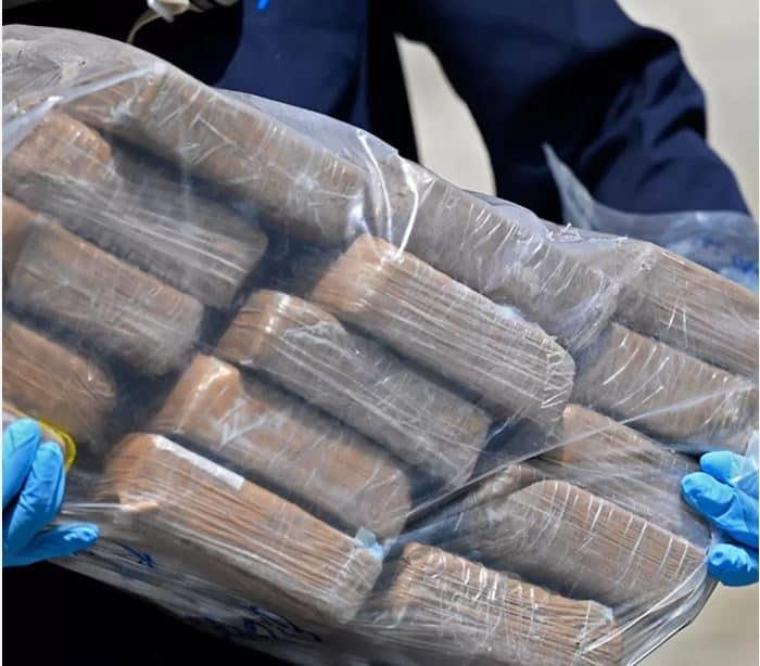 DNCD confisca 58 paquetes de cocaína en el AILA