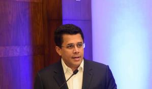 Acuerdo con Airbnb será “en menos de 30 días”