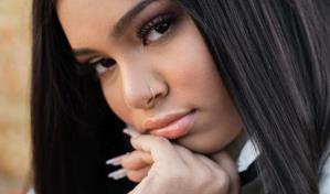 La Ross María llora en video por la situación difícil que atraviesa y pide orar por ella