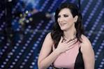 Laura Pausini anuncia donará dinero de tres conciertos a pueblos inundados en Italia