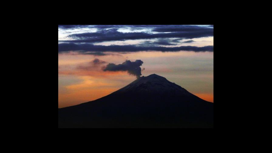 México: Por actividad de volcán suspenden clases presenciales