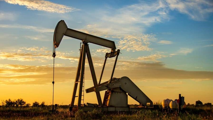 El petróleo de Texas abre con una subida del 0.07 % y el barril se sitúa en US$71.6