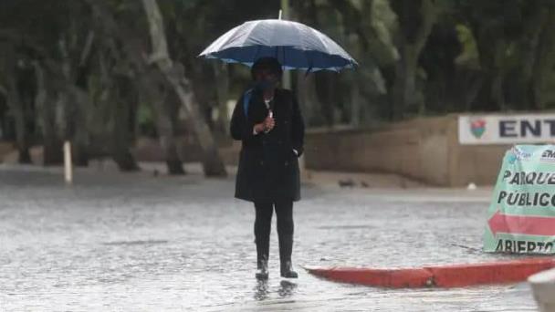 COE mantiene en alerta 16 provincias por incidencia de vaguada