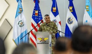 El subcomandante del Ejército Sur de EE.UU. visita el COE en el marco del Cetam Guardian 2023