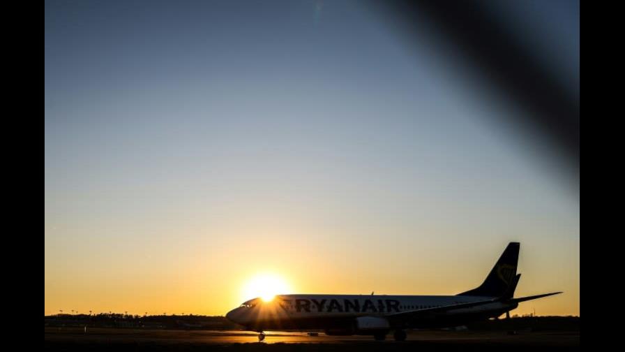 Francia prohíbe los vuelos interiores cortos cuando haya alternativa en tren