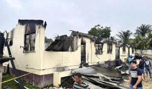 Incendio en residencia escolar en Guyana pudo haber sido intencional