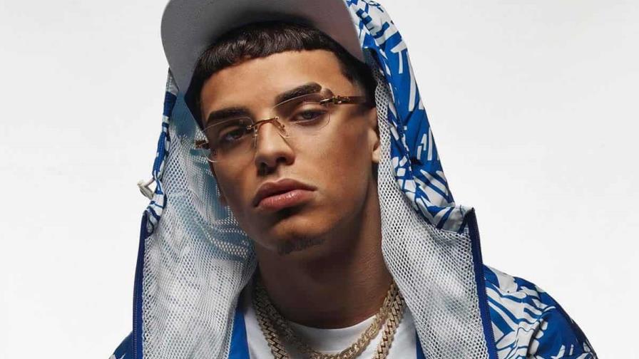 Detienen al urbano boricua Luar La L por posesión de drogas y armas Detienen al urbano boricua Luar La L por posesión de drogas y armas