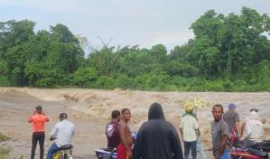 Video | Lluvias provocan desbordamiento de río en El Seibo