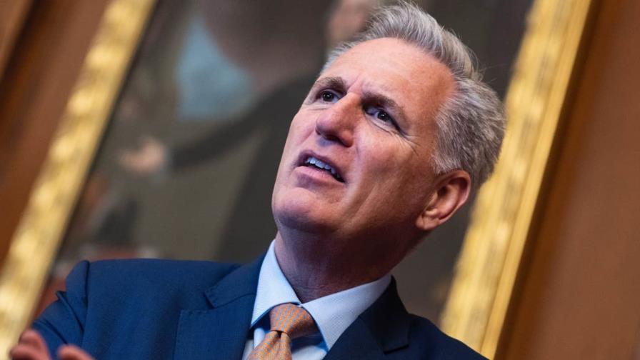 McCarthy presiona a Biden con el techo de deuda: Hay que gastar menos que el año pasado