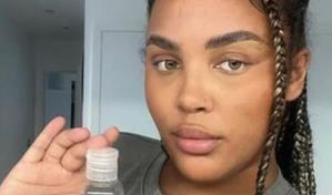 Una mujer gana 50 mil dólares al mes vendiendo su saliva en botellas 