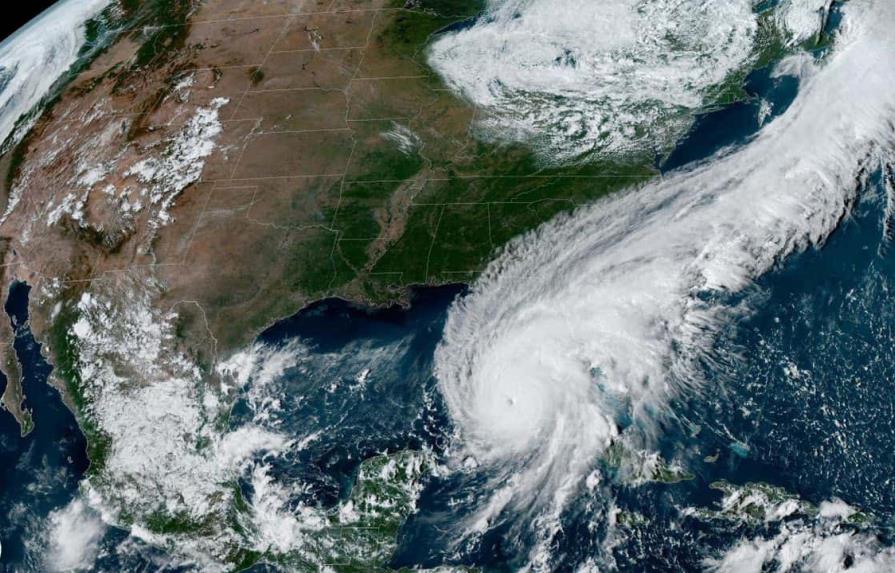 La NOAA predice una actividad de huracanes casi normal en el Atlántico este año