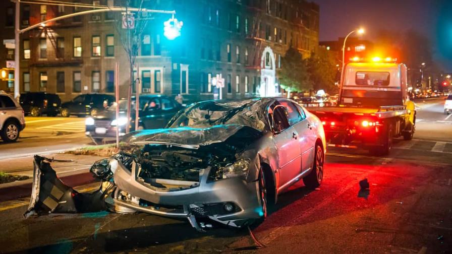 Una persona baleada, otras 4 heridas en accidente de 3 vehículos en Massachusetts