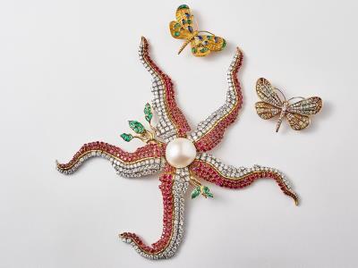 Un broche de estrella de mar diseñado por Dalí sale a subast