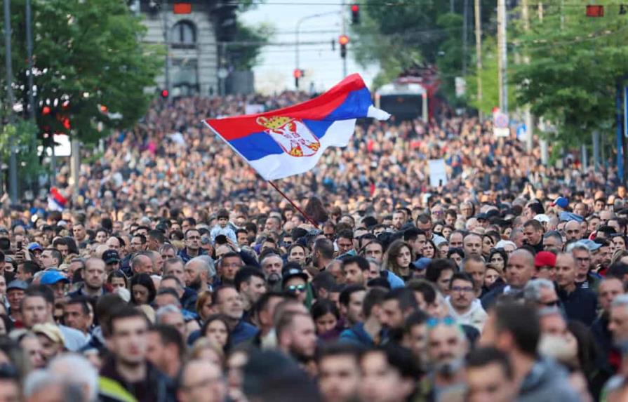 ´Nuestra sociedad está enferma´: no cesa la indignación por el doble tiroteo en Serbia