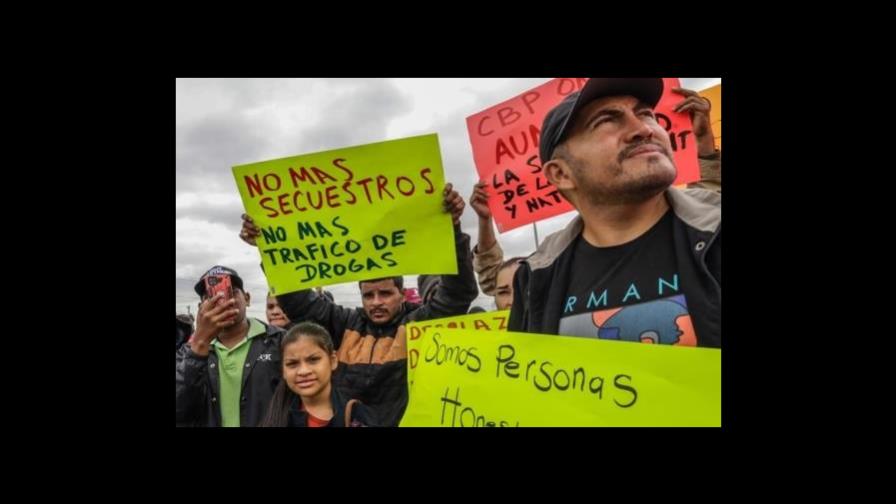 Cientos de migrantes piden en la fronteriza Tijuana que no se elimine aplicación CBP-One Cientos de migrantes piden en la fronteriza Tijuana que no se elimine aplicación CBP-One