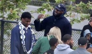 Video|LeBron asiste a la graduación de secundaria de su hijo Bronny