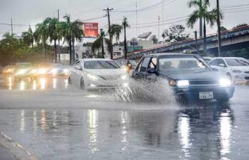 ¡Saque su paraguas! Pronostican lluvias después del mediodía de este sábado en RD