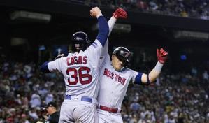 Medias Rojas salen de mal momento al derrotar a Diamondbacks