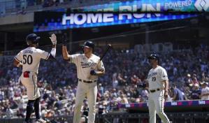 Castro pega 2 de los 4 jonrones de los Mellizos, que vencen a Toronto