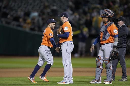 Brown poncha a 10; Astros vencen a Atléticos, que tienen el peor inicio desde 1901