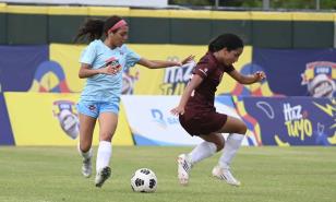 Toreira le da el pase a la final femenina a St. Josephs